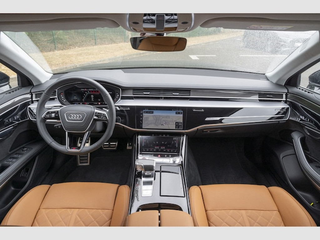 Audi S8