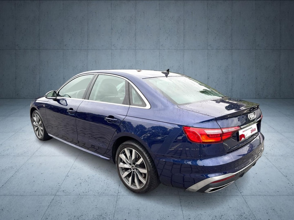 Audi A4 Sedan S-Line S-Tronic 35 TFSI