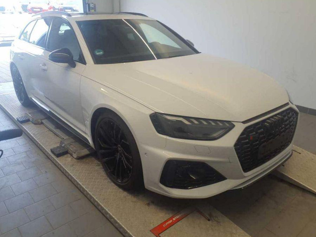 Audi RS4