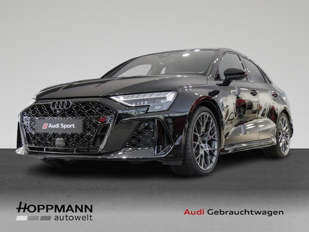 Audi RS3 Sedan Quattro S-Tronic