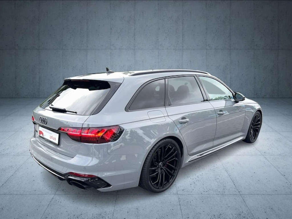 Audi RS4
