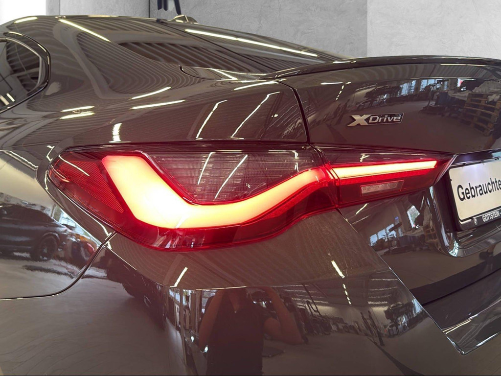 BMW M440