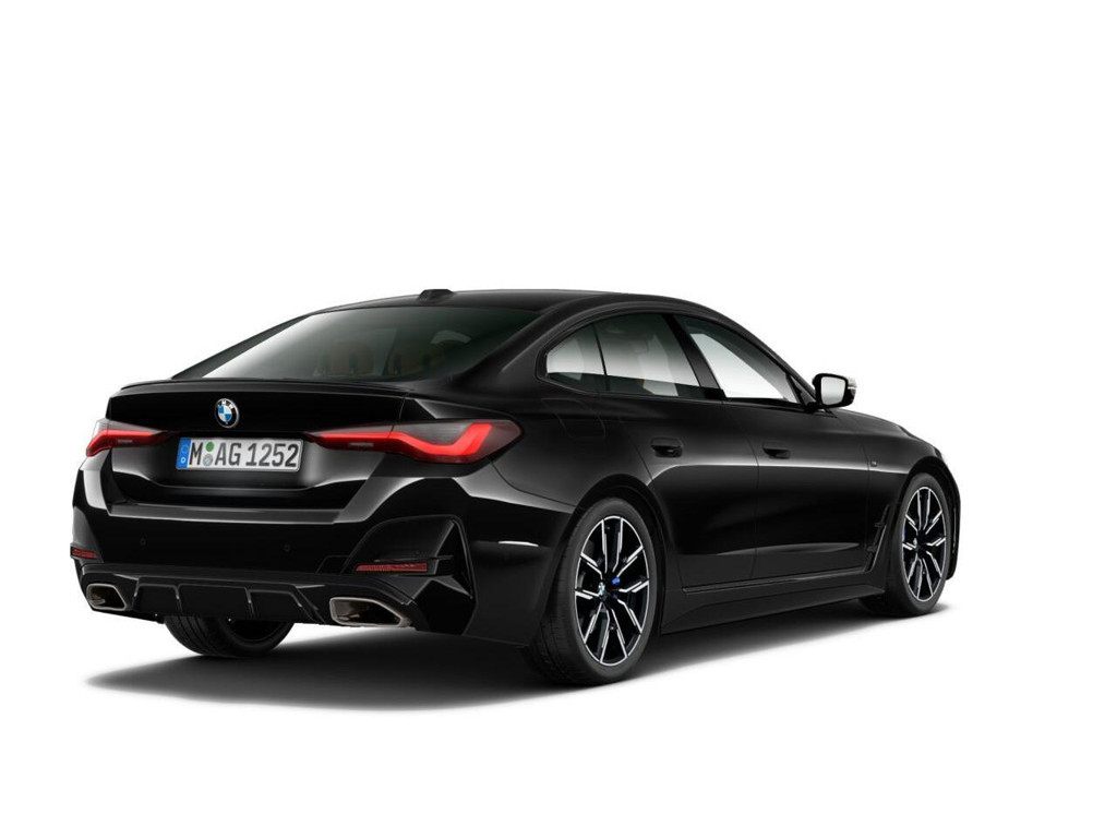 BMW M440