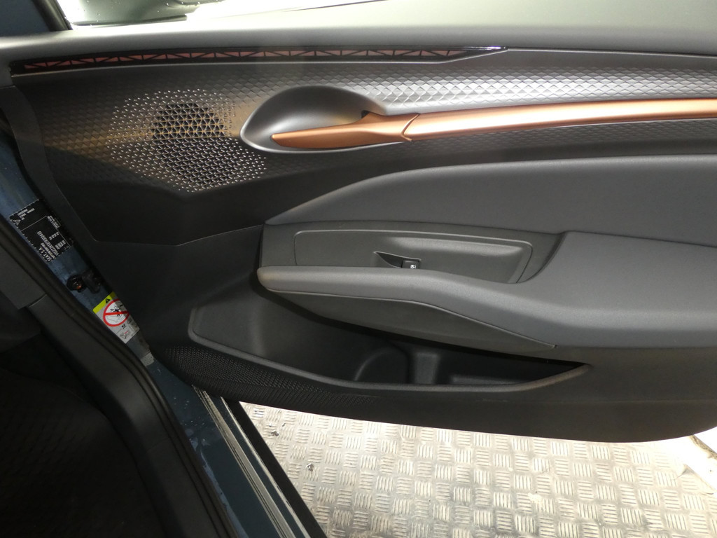 Cupra Raval