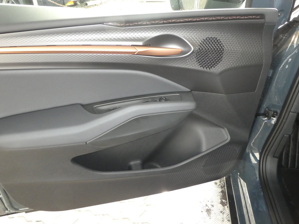 Cupra Raval
