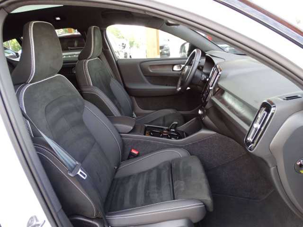 Volvo C40