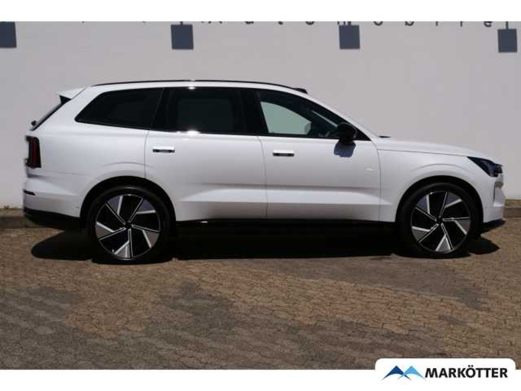 Volvo EX90