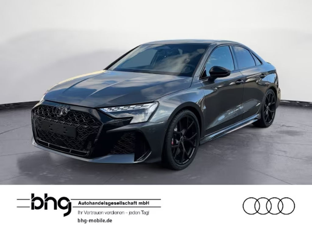 Audi RS3 Sedan S-Tronic
