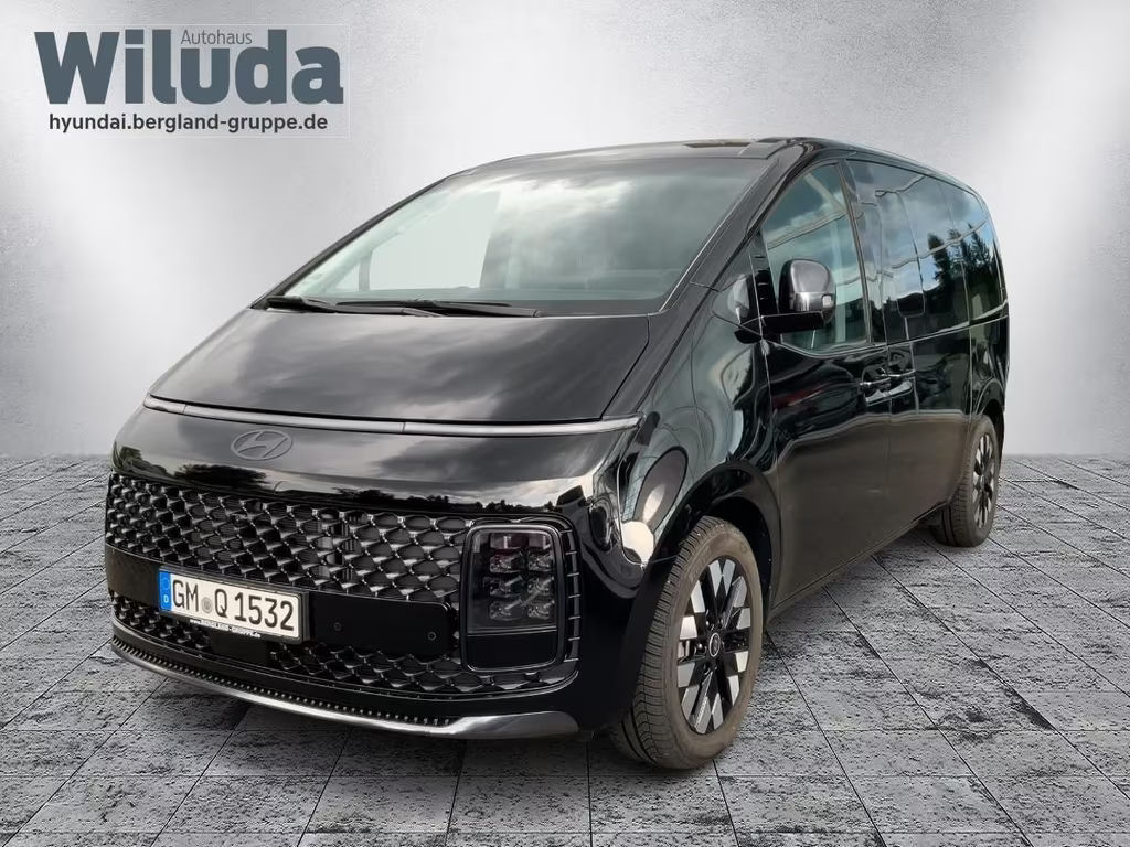 Hyundai Staria Signature