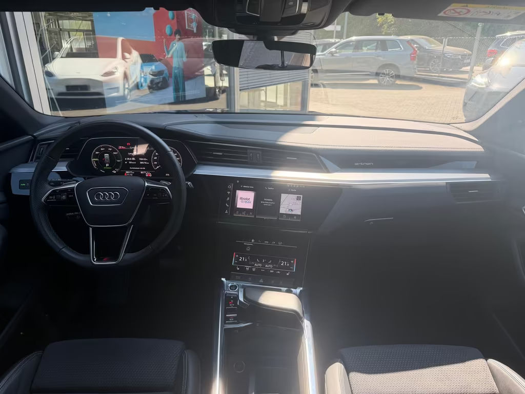 Audi e-tron