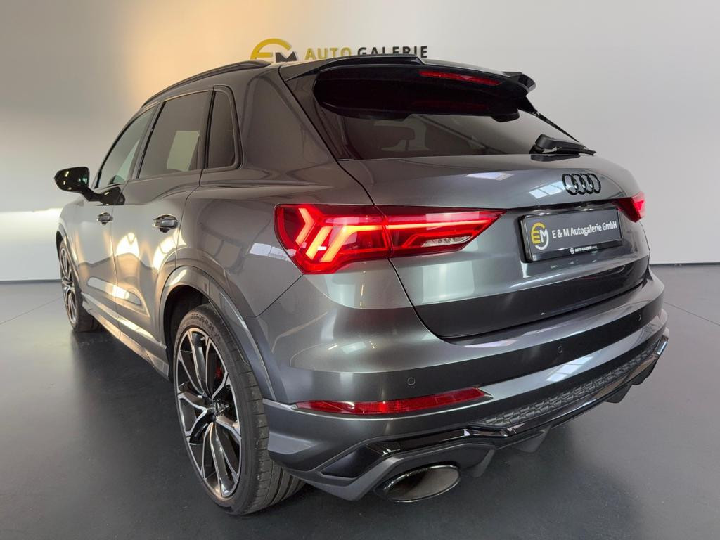 Audi RS Q3