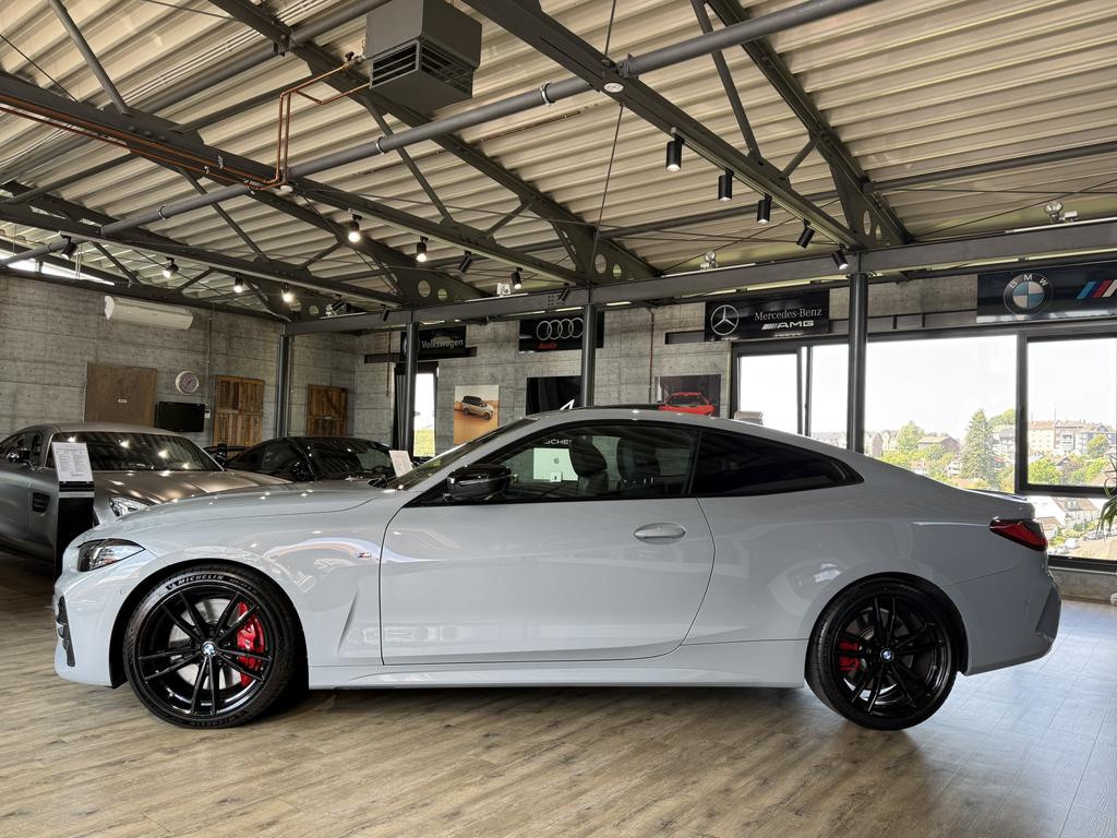 BMW M440