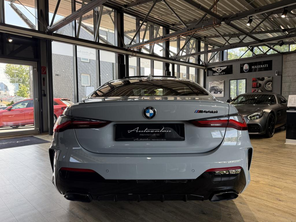 BMW M440