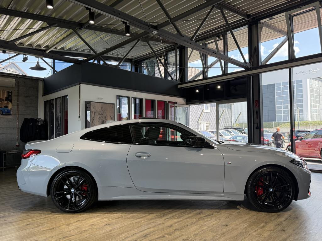 BMW M440