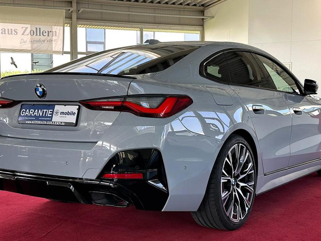 BMW M440