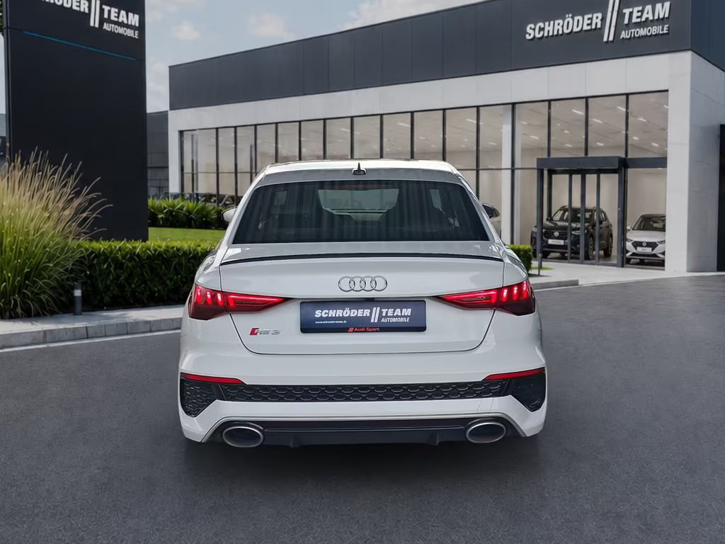 Audi RS3 Sedan Quattro