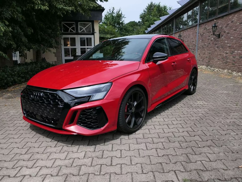 Audi RS3 Sedan Quattro
