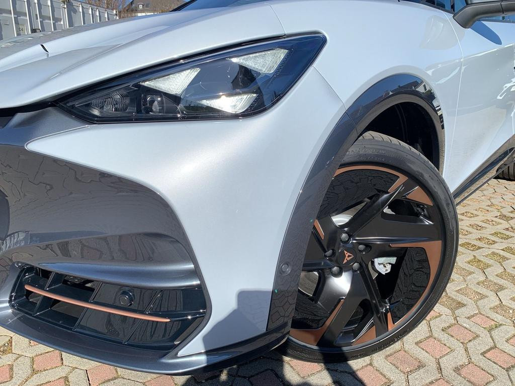 Cupra Tavascan