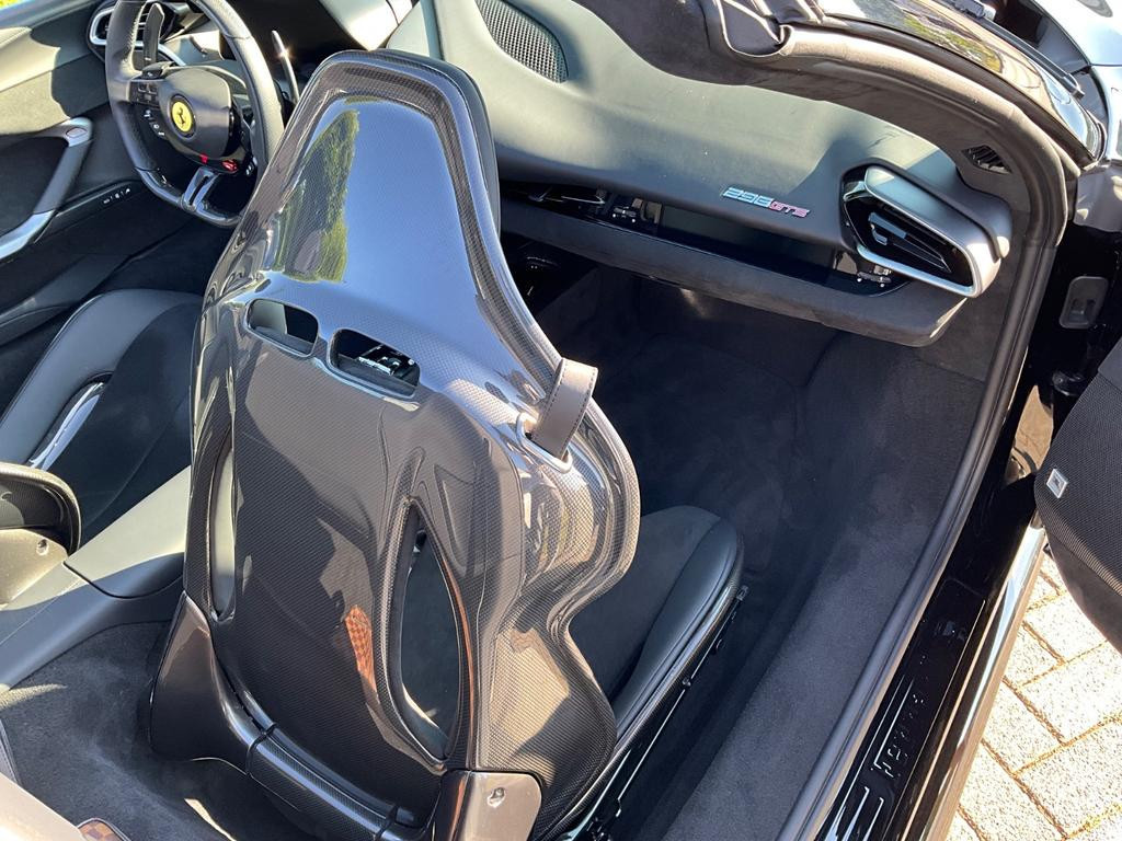 Ferrari 296 GTS