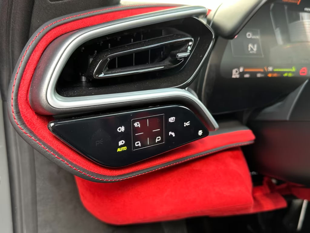 Ferrari 296 GTS