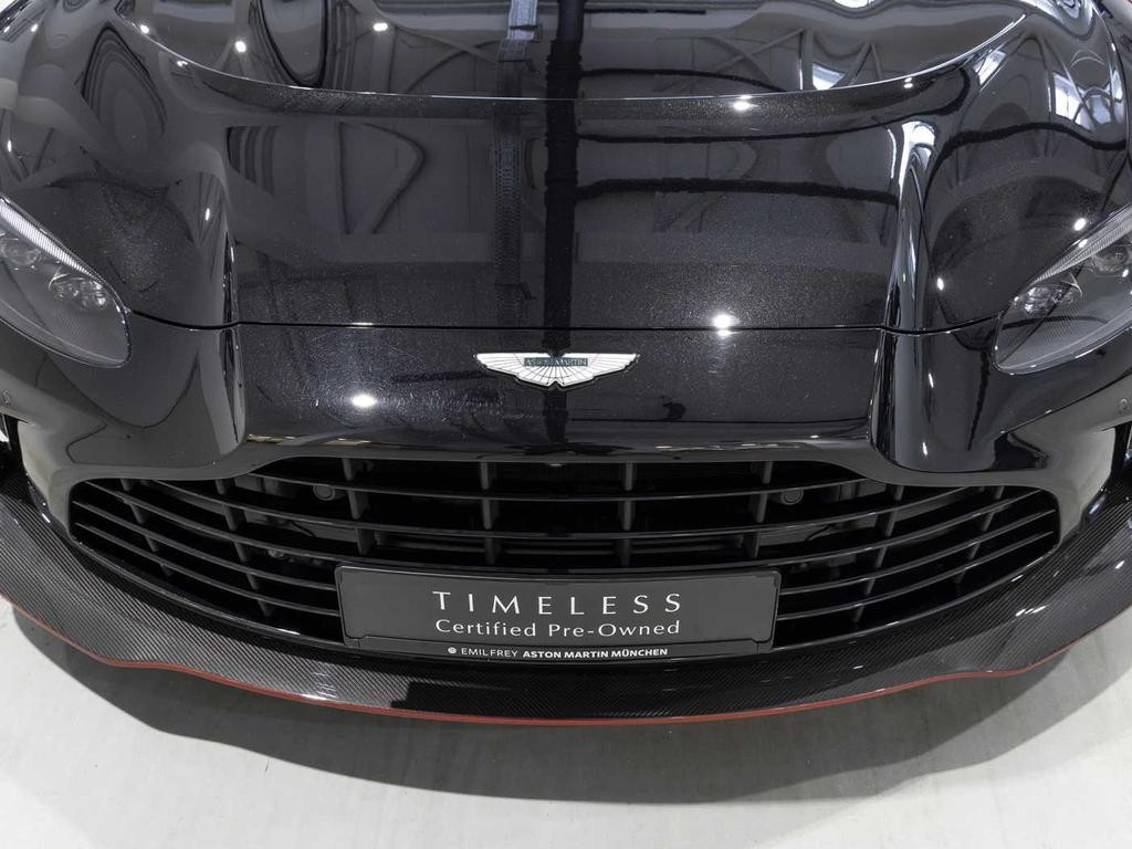 Aston Martin Vantage