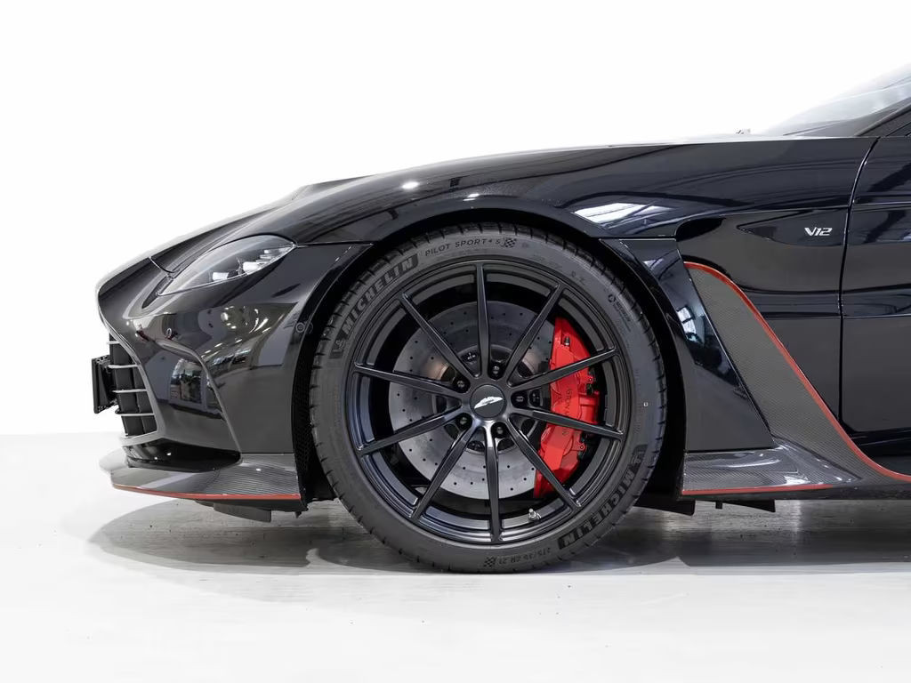 Aston Martin Vantage