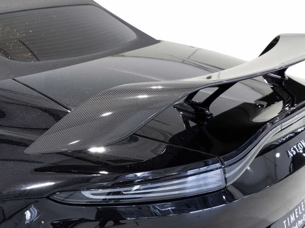 Aston Martin Vantage