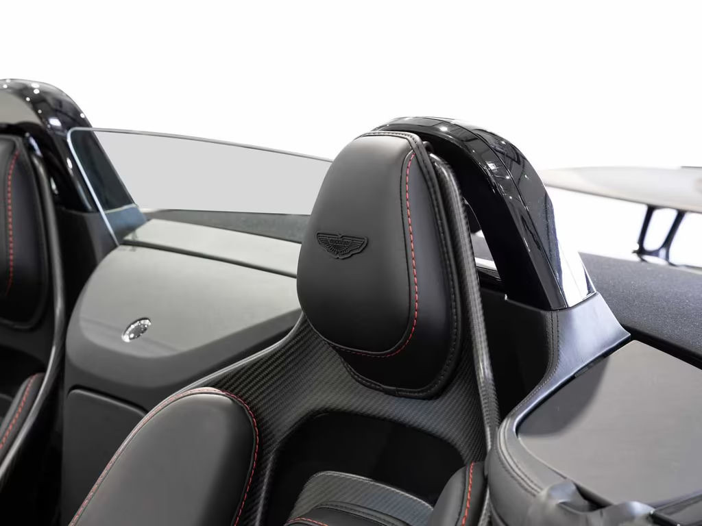 Aston Martin Vantage