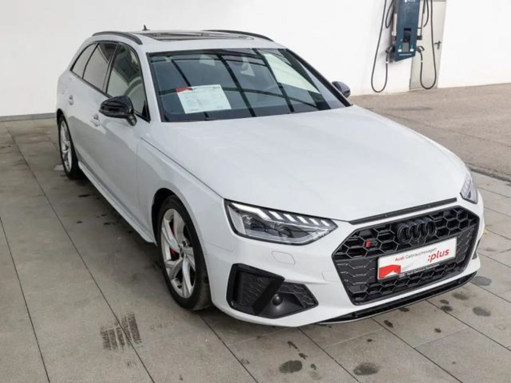 Audi S4