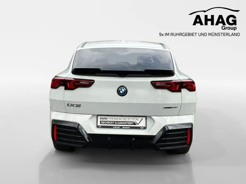 BMW iX2