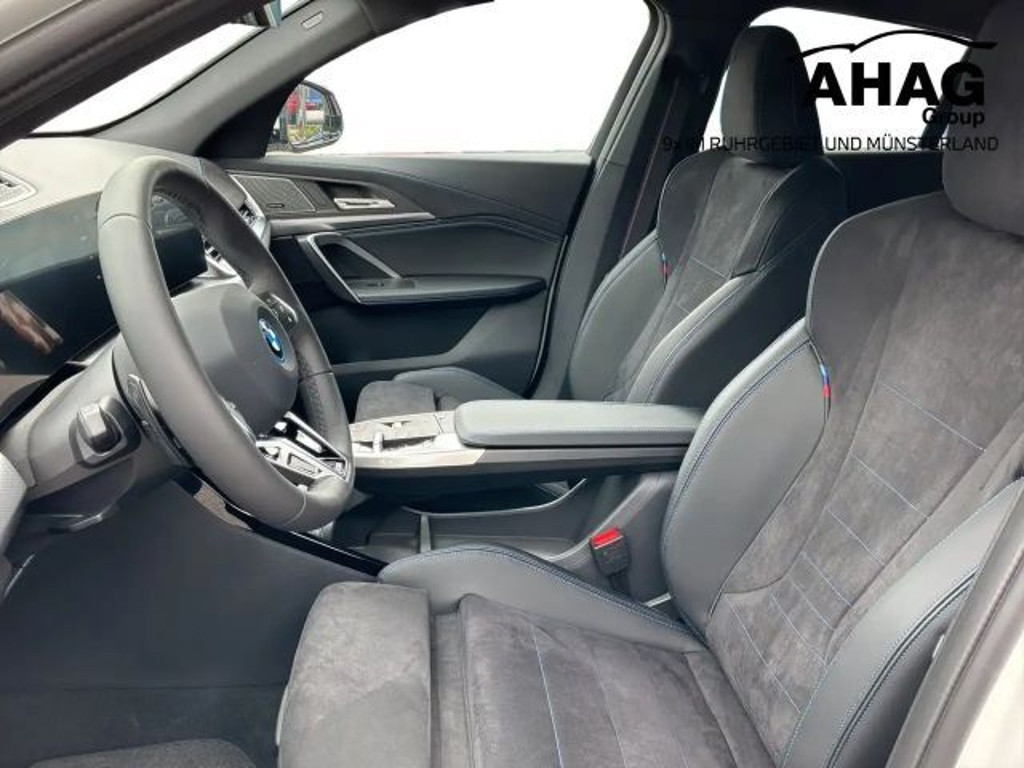 BMW iX2
