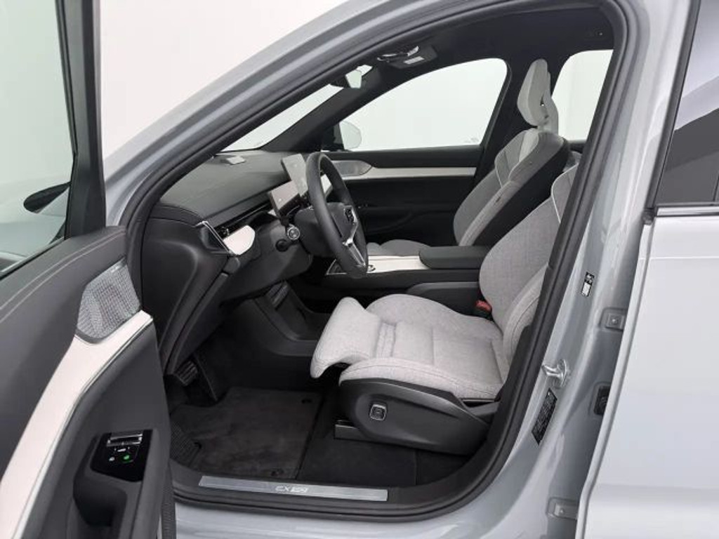 Volvo EX90