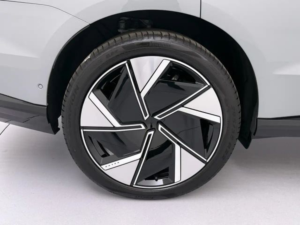 Volvo EX90