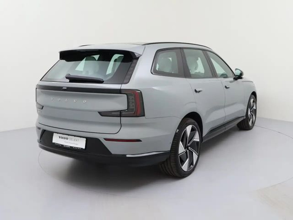Volvo EX90