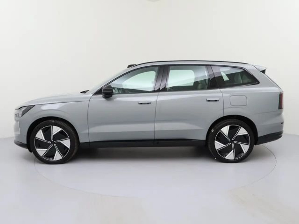 Volvo EX90