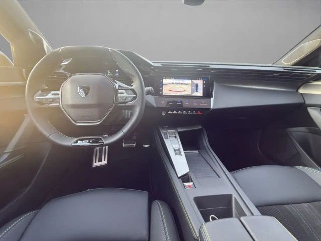 Peugeot e-308