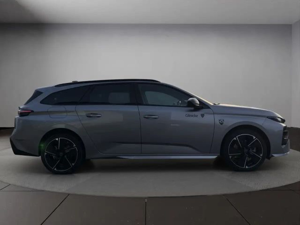 Peugeot e-308