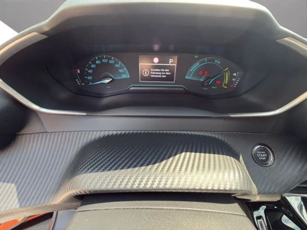 Peugeot e-2008