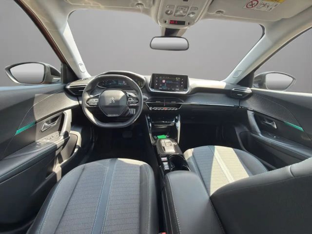 Peugeot e-2008