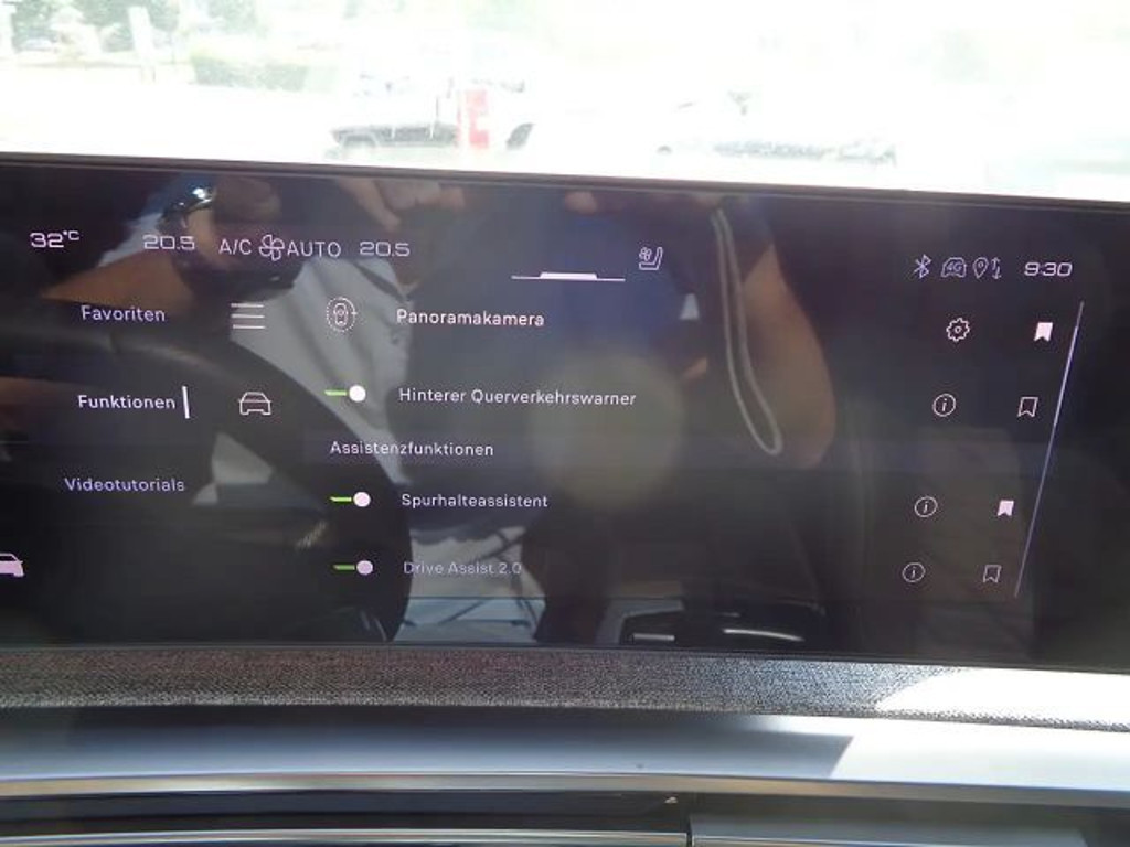 Peugeot E-3008