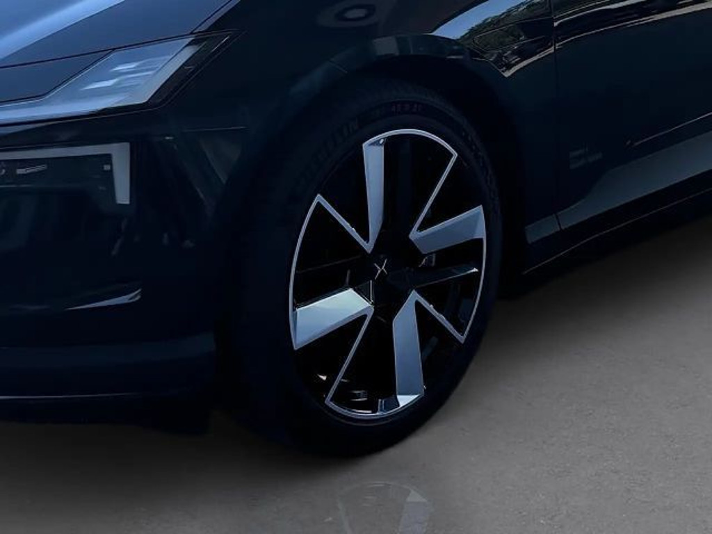 Polestar 4