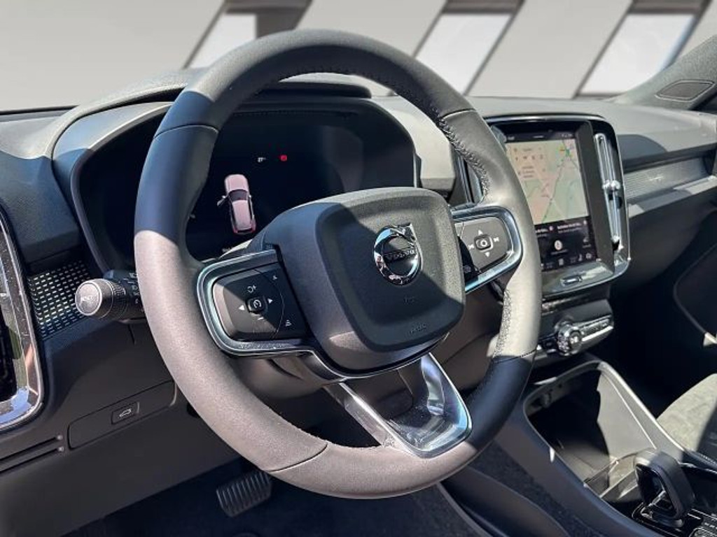 Volvo EX40
