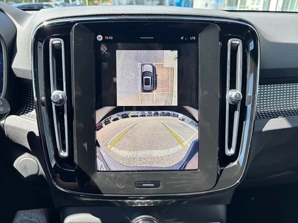 Volvo EX40