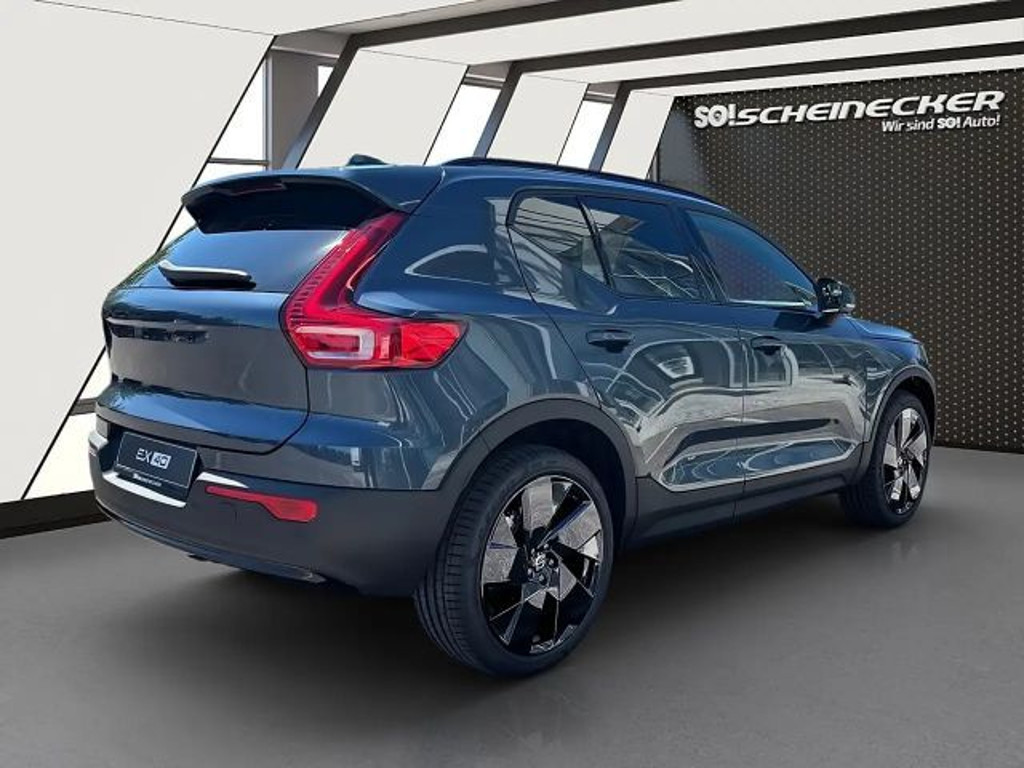 Volvo EX40