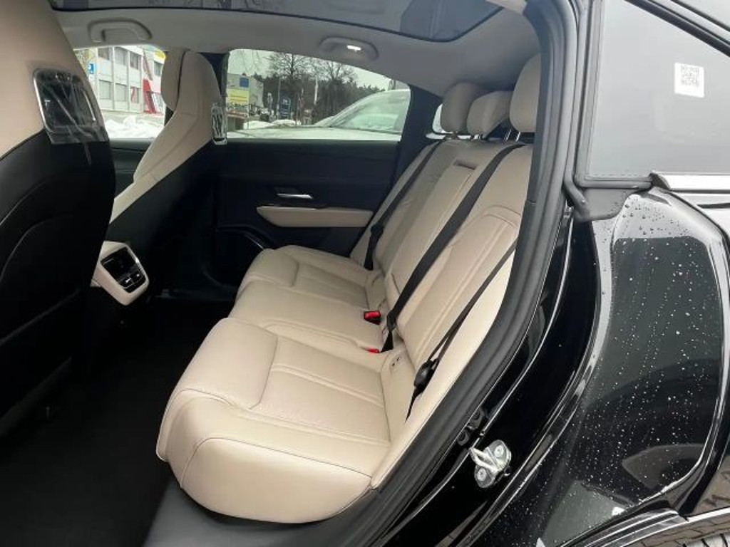 Mazda 6e