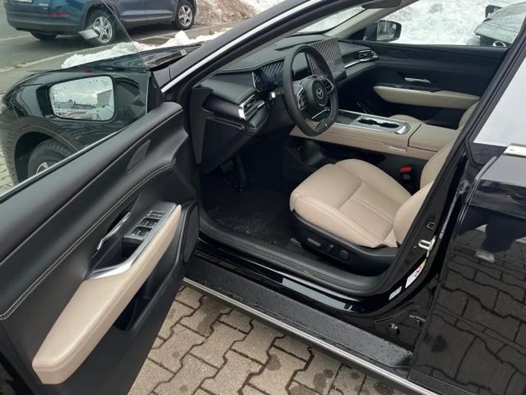 Mazda 6e
