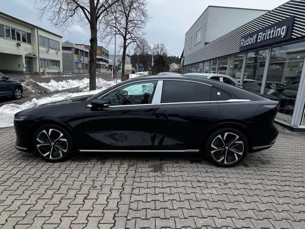 Mazda 6e