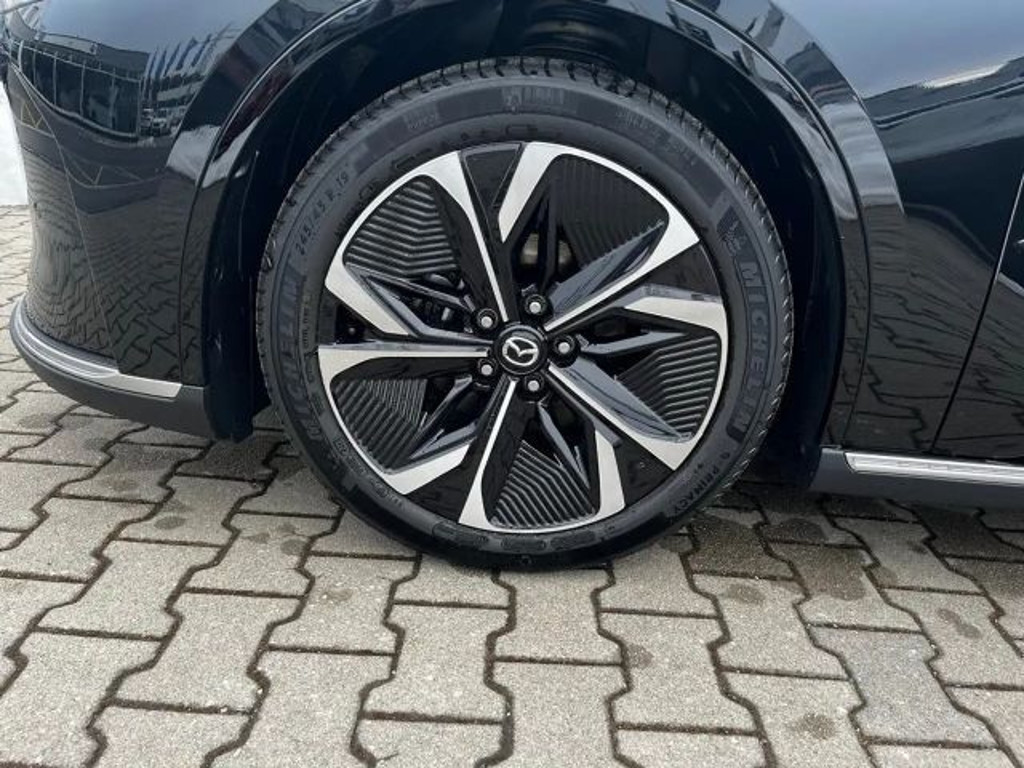Mazda 6e