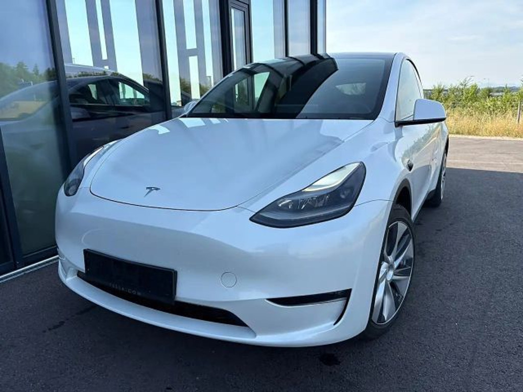 Tesla Model Y Long Range AWD