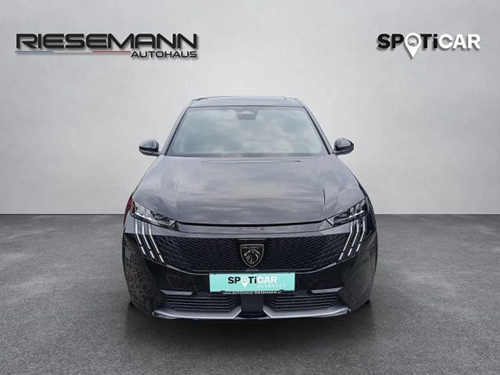 Peugeot E-3008